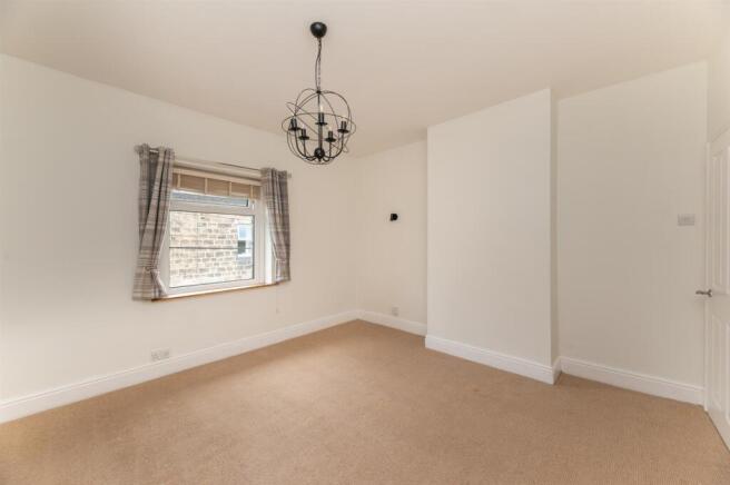 3 bed Terraced for sale Image 10