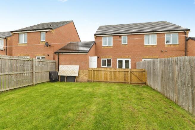 2 bed Semi-Detached for sale Image 12