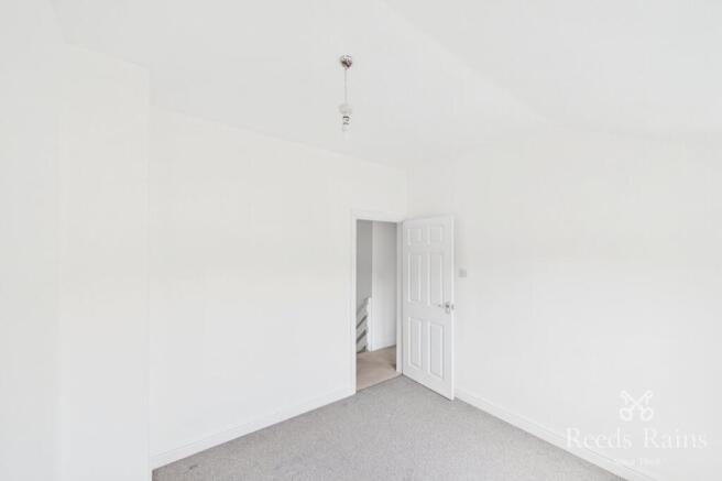 3 bed Terraced to rent Image 6