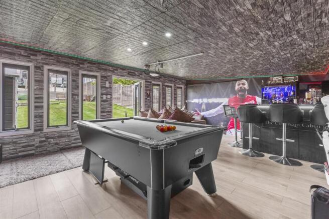 Garden Studio Interior   Usability and finish