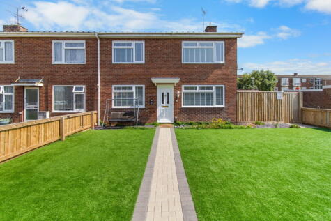 Lime Kiln, Royal Wootton Bassett, Swindon, SN4 7HQ