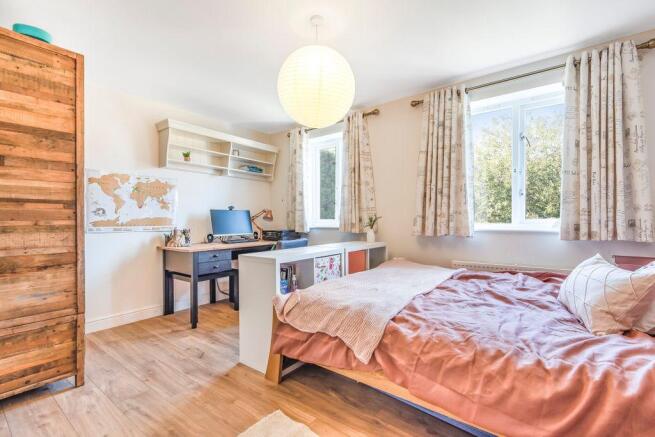 Bedroom 2 (Double)