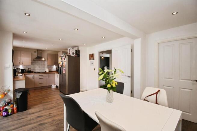 Open plan kitchen / dining room