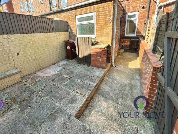 3 bed Terraced to rent Image 11