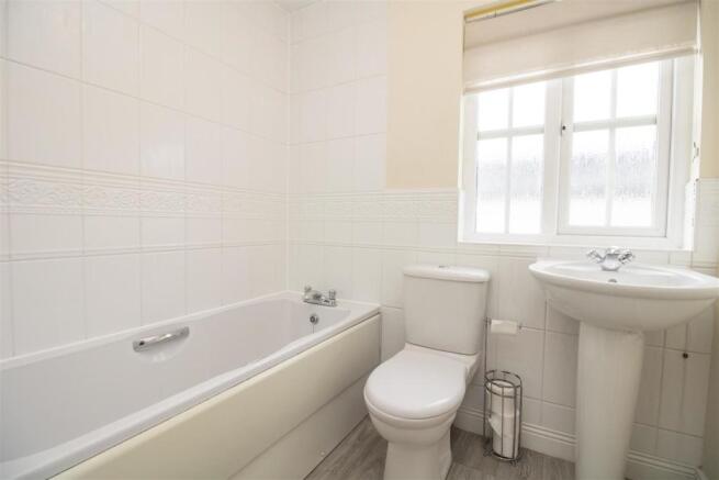 Bathroom.jpg
