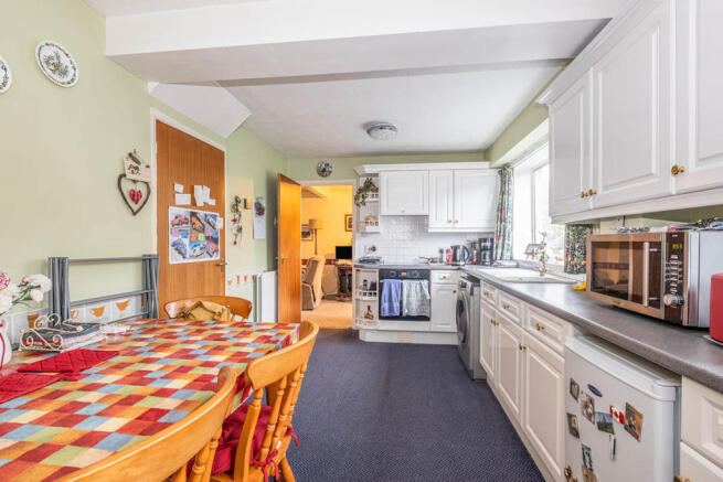 Kitchen/Dining