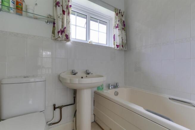 Bathroom.jpg