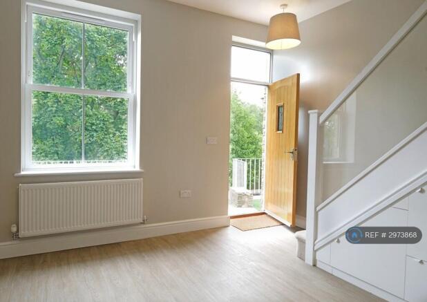 3 bed Semi-Detached to rent Image 7