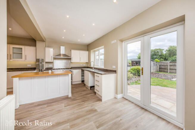 5, Minor Avenue, Lyme Green, Macclesfield, Cheshire, SK11 photo 4
