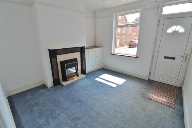 SITTING ROOM