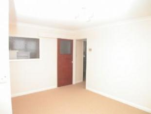 Lounge to Kitchen