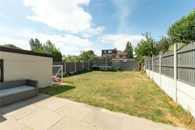 4 bed Semi-Detached for sale Image 8