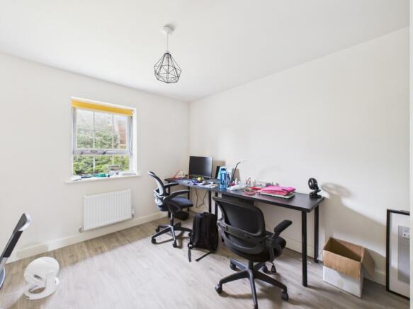 4 bed Detached for sale Image 11