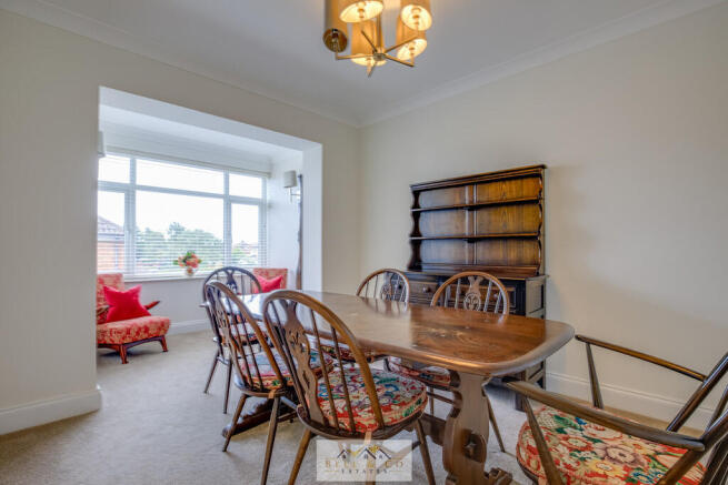 3 bed Semi-Detached for sale Image 8