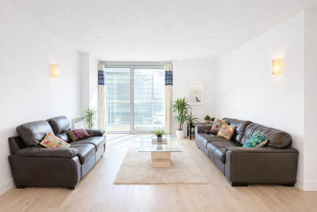 STYLISH TWO BEDROOM PARTMENT IN THE ICONIC GREAT