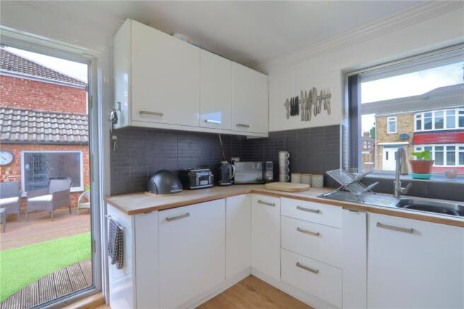3 bed Semi-Detached for sale Image 7