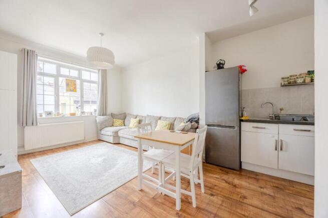 Lounge / Kitchen