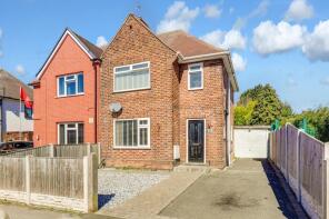 57, Bentwell Avenue, Nottingham NG5 7EY