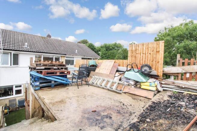 REAR GARDEN (Phot...