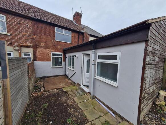 3 bed House to rent Image 9