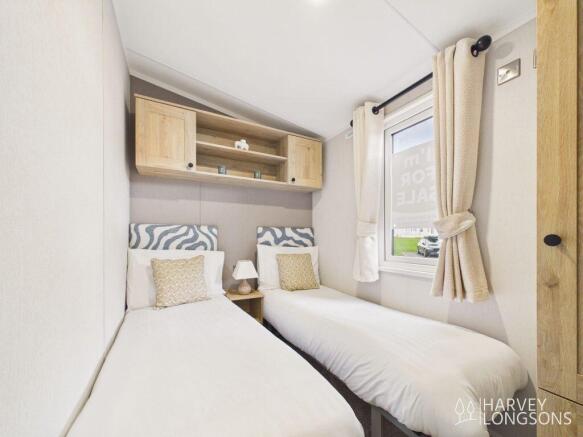 3 bed Park Home for sale Image 12