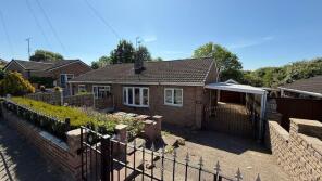 35, Barnsdale Way, Upton, Pontefract WF9 1LS