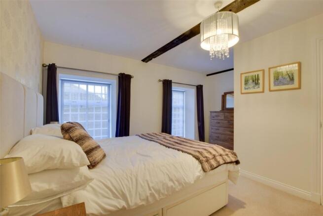 2 bed Flat for sale Image 7