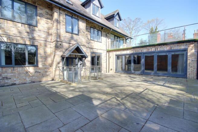 Sunken Patio Area