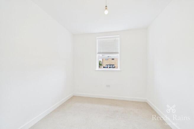 4 bed Semi-Detached for sale Image 10