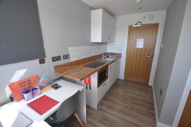Photo 3