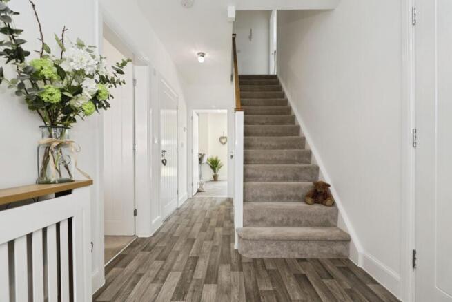 4 bed Detached for sale Image 10
