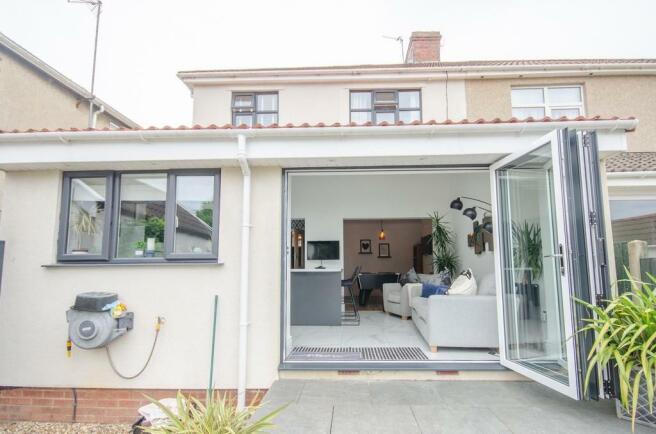 Rear aspect pic 2.jpg