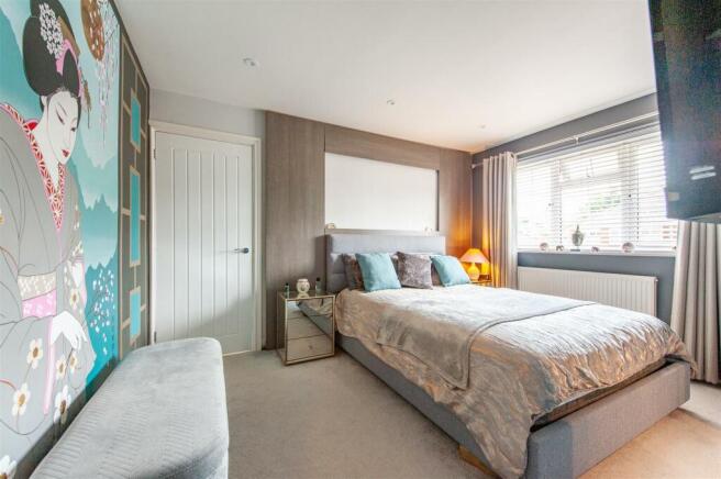 Bedroom 1..jpg