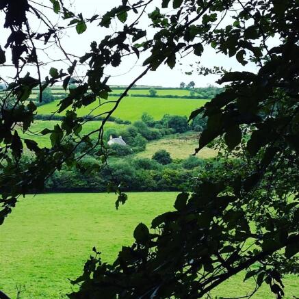 GLYNCOED RURAL SETTING