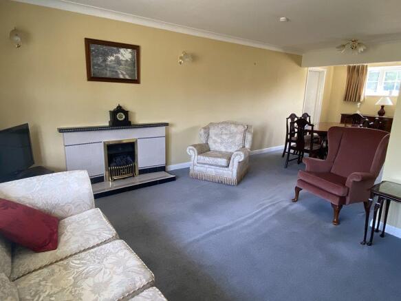 sitting area.jpg