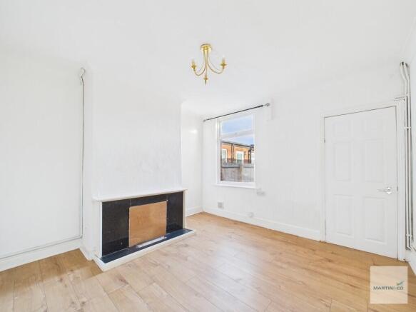 CAM03394G0-PR0414...