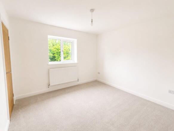 4 bed Detached for sale Image 7