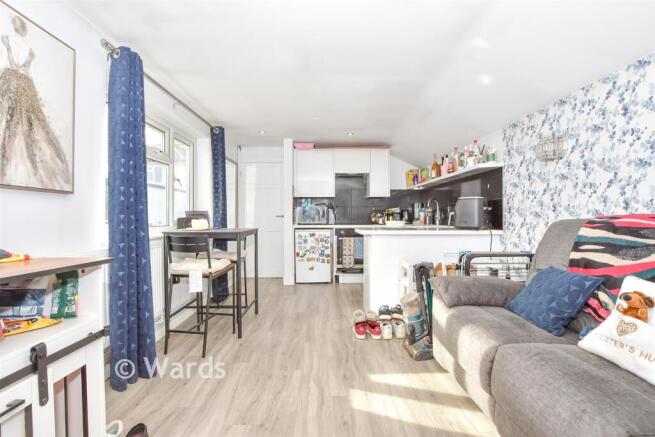 Lounge/Kitchen - Annexe