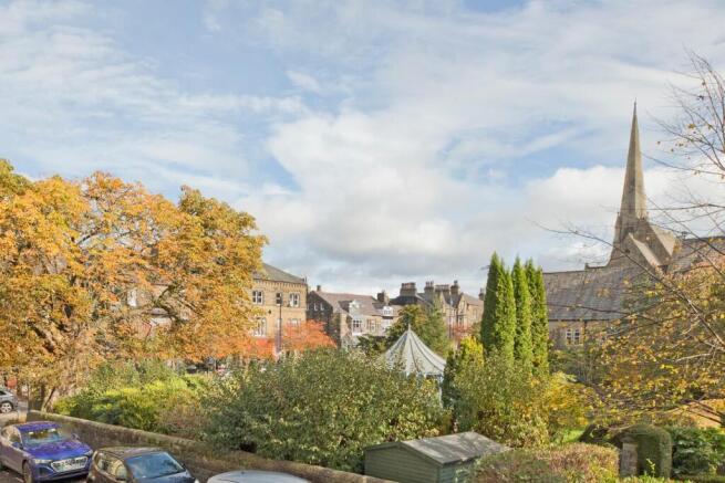 2 bed Apartment for sale Image 11