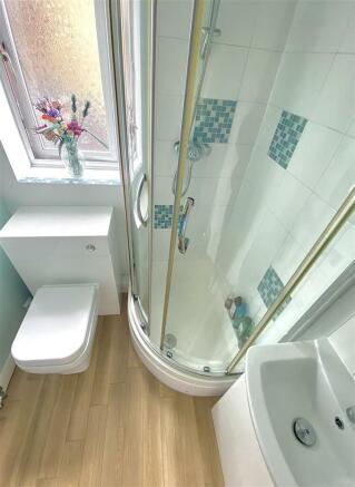 En Suite Shower Room