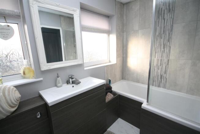 Bathroom.JPG