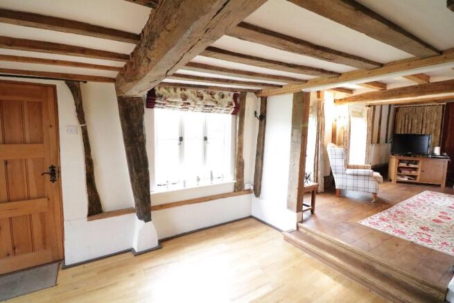 Entrance/Dining Area