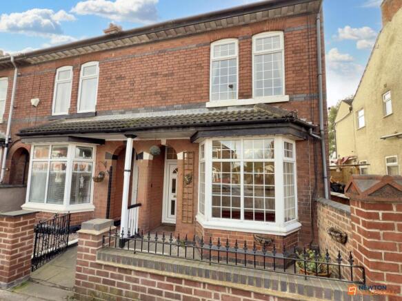 3-bed semi-detached on Ashby Road, Coalville, LE67, £175,000