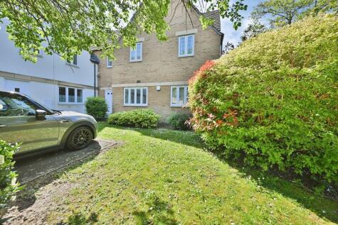 Acanthus Court, Cirencester, Gloucestershire