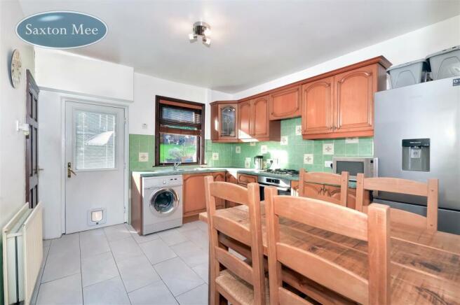 kitchen 2.jpg