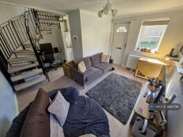 16, Berstead Close, Reading RG6 4DE