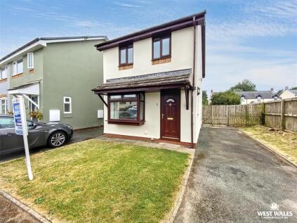 Perrotts Road, Sageston, Tenby