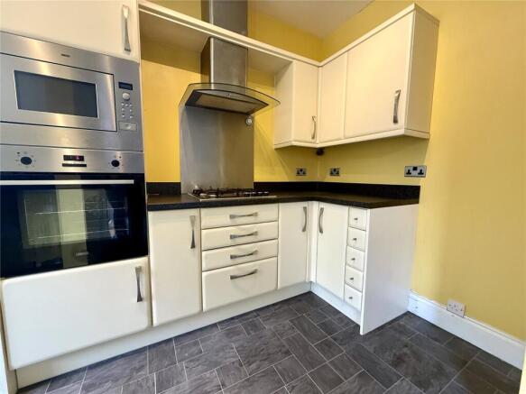 3 bed Semi-Detached for sale Image 5