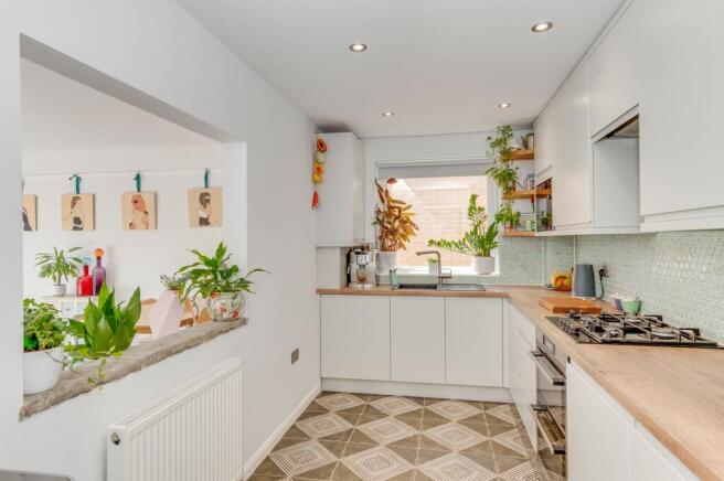 SITTING DINING ROOM AND KITCHEN