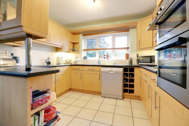 KITCHEN...jpg